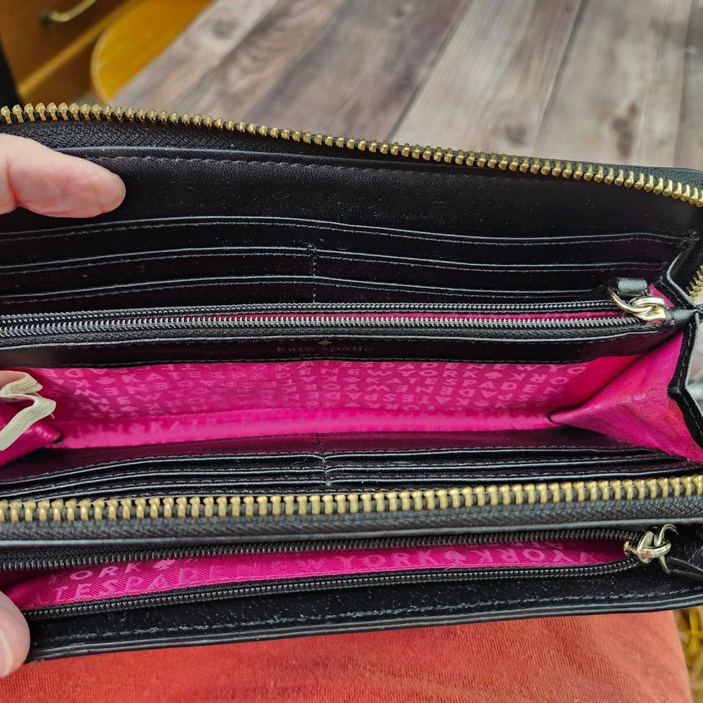 Kate Spade New York Black Pebbled Leather Zip Around Wristlet Wallet Designer